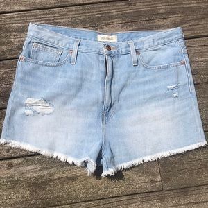 Madewell - mom jean shorts